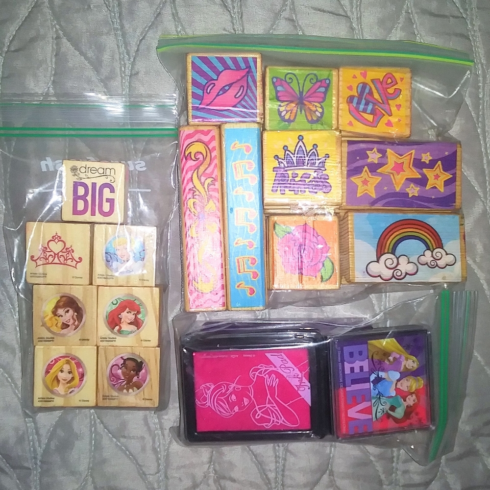 16 Stamps & 3 Stamp Pads